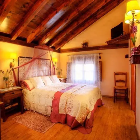 Cantaros Casa rural Pizarra