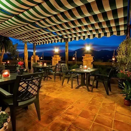 Cantaros Casa rural Pizarra