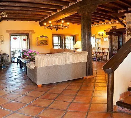 Мини-отель Cantaros 3*